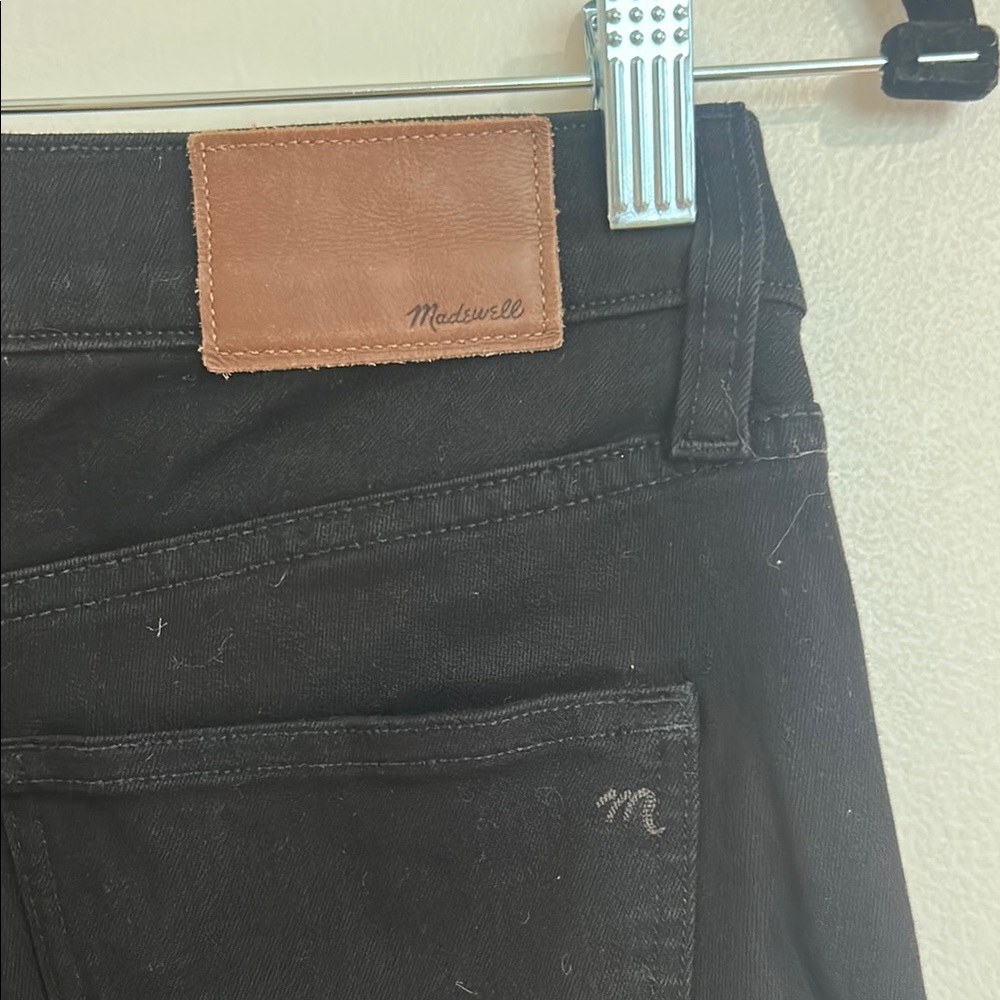Madewell Tall 9" Mid-Rise Skinny Jeans in ISKO Stay Black™ - Picture 5 of 5